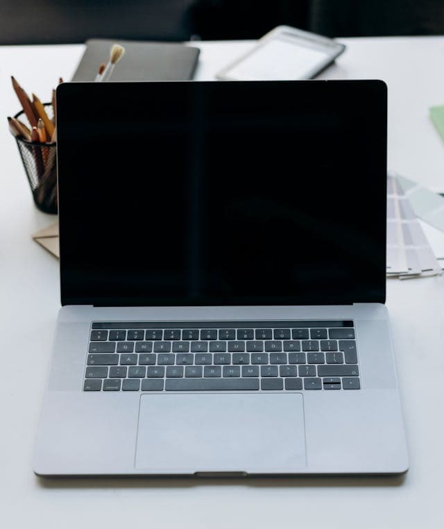 Laptop 2025